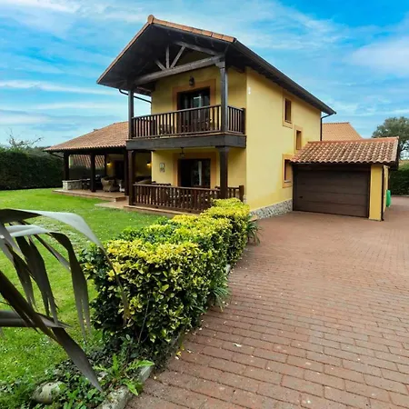 El Neru - Cerca De Bufones De Pria Шале