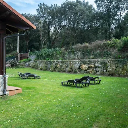 El Neru - Cerca De Bufones De Pria Шале