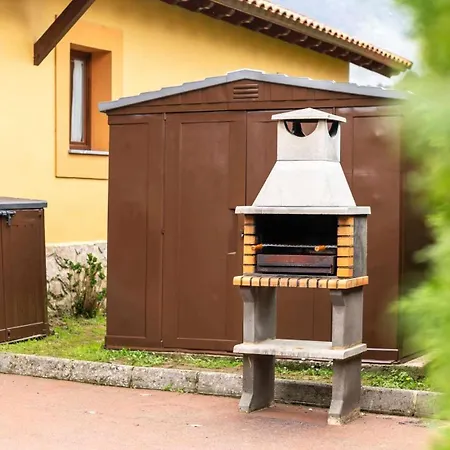 El Neru - Cerca De Bufones De Pria Шале