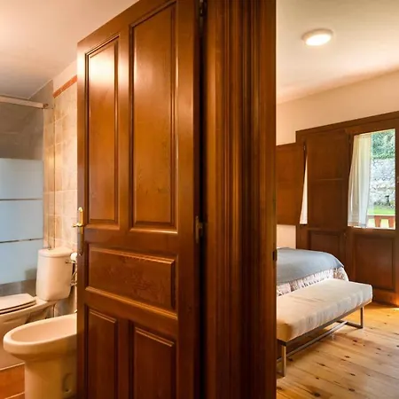 El Neru - Cerca De Bufones De Pria Шале Куэррес